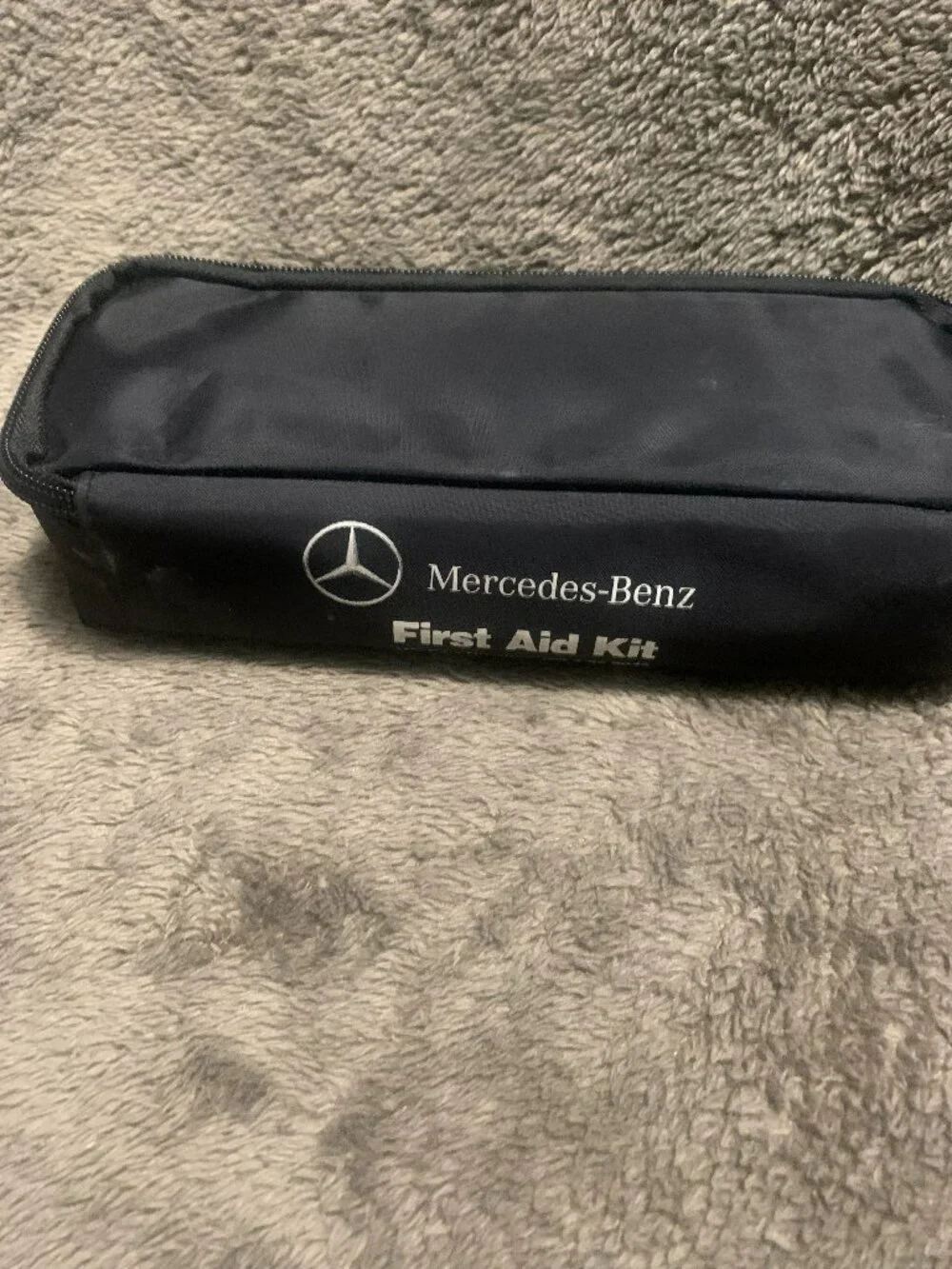 2014-19 Mercedes Benz Genuine FIRST AID KIT BQ 4 86 0043
